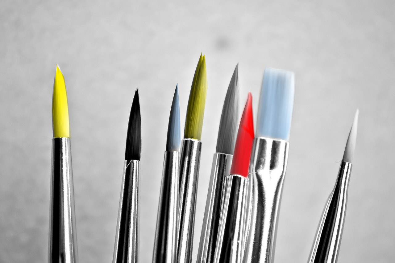 paint brushes colour